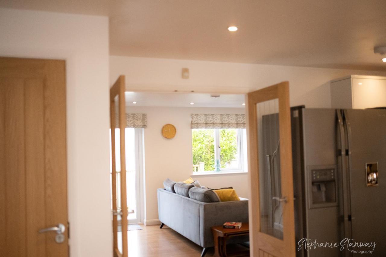 The Lookout, Modern Home From Home, Sleeps 5, With Private Parking & Outside Terrace St Ives  Luaran gambar
