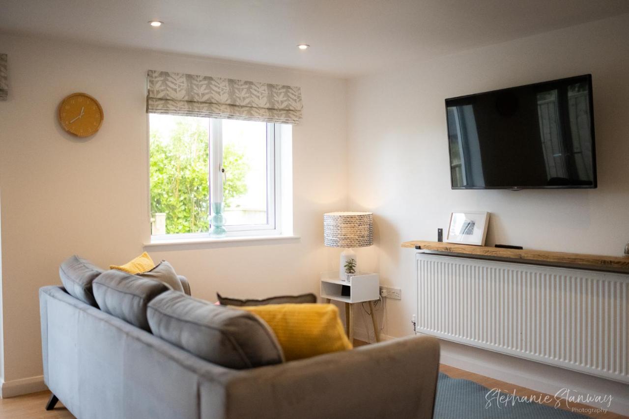 The Lookout, Modern Home From Home, Sleeps 5, With Private Parking & Outside Terrace St Ives  Luaran gambar