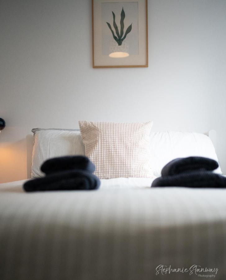 The Lookout, Modern Home From Home, Sleeps 5, With Private Parking & Outside Terrace St Ives  Luaran gambar
