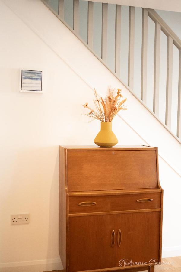 The Lookout, Modern Home From Home, Sleeps 5, With Private Parking & Outside Terrace St Ives  Luaran gambar